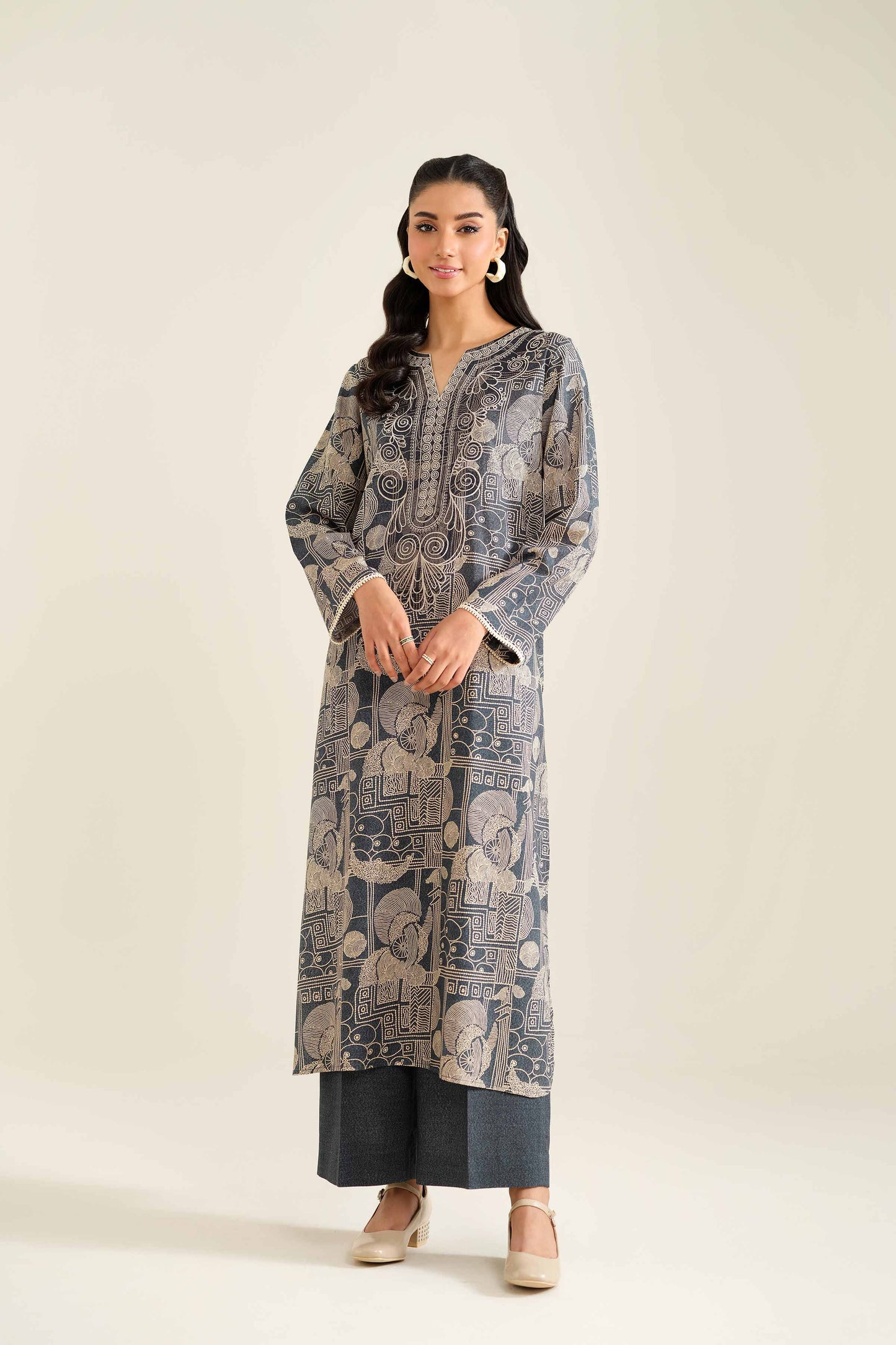 Nishaat Krandi Three Piece Suit With Embroidered Neck Line NS-KR-GRY01