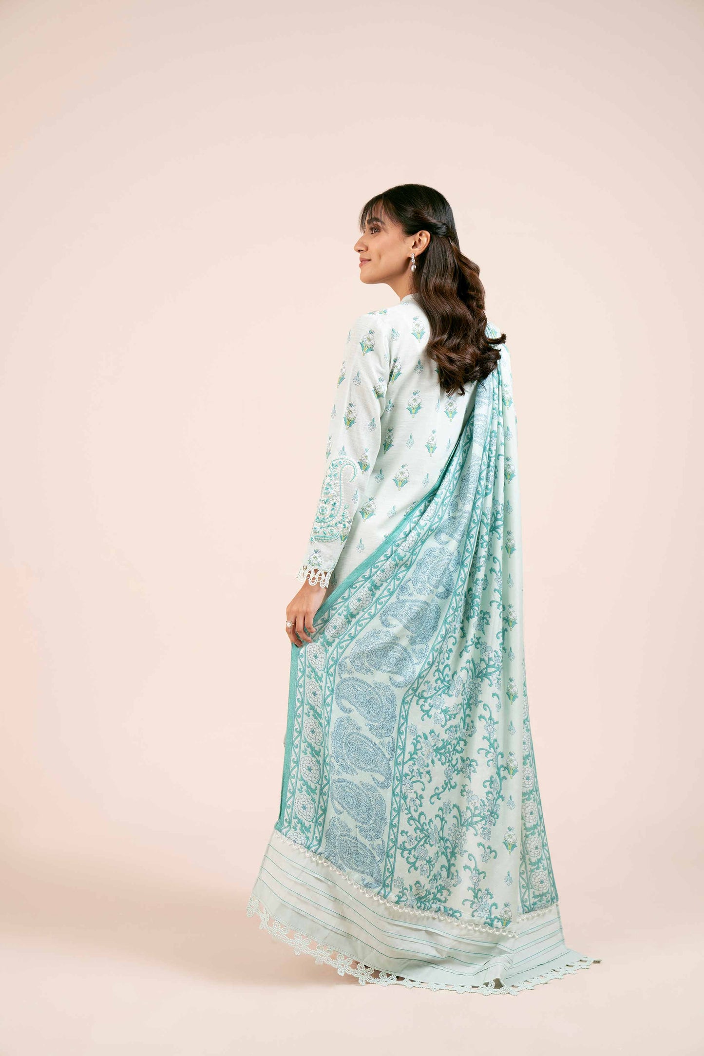 Nishaat Khaddar Three Piece Suit NS-KHD-FR01