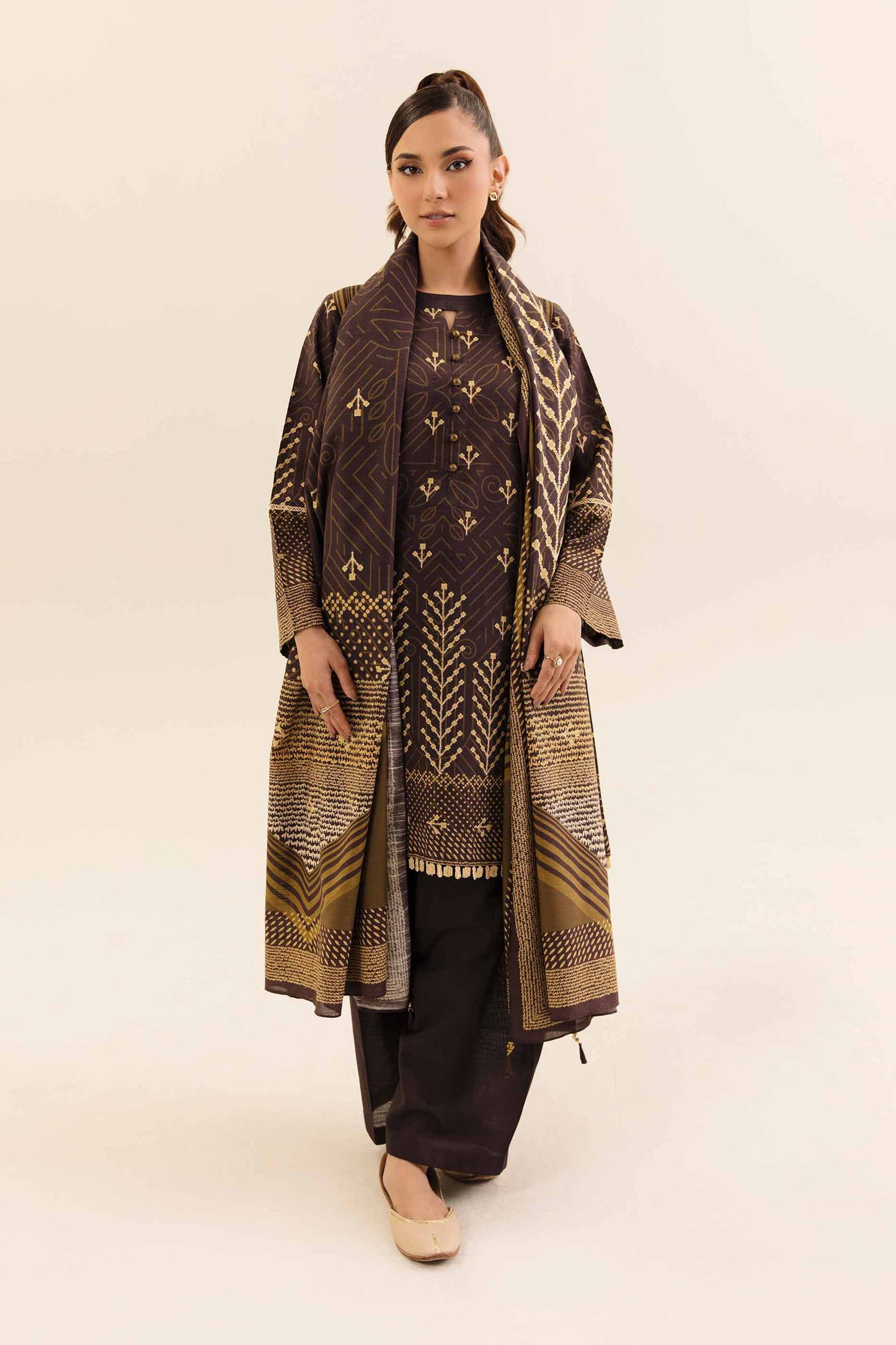Nishaat Khaddar Three Piece Suit NS-KHD-BR04