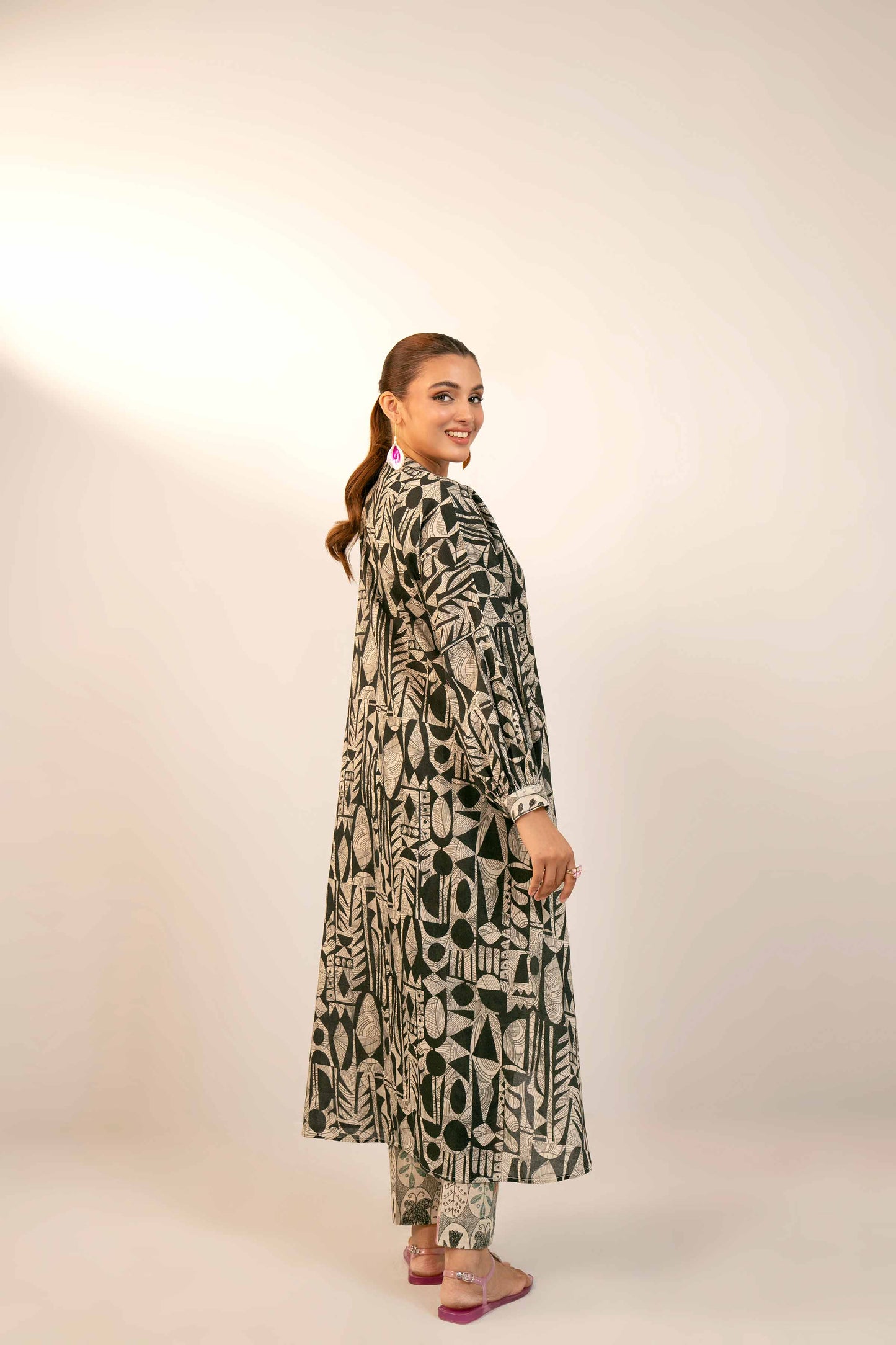 Nishaat Khaddar Three Piece Suit With Matchin Dupatta NS-KHD-BLK08