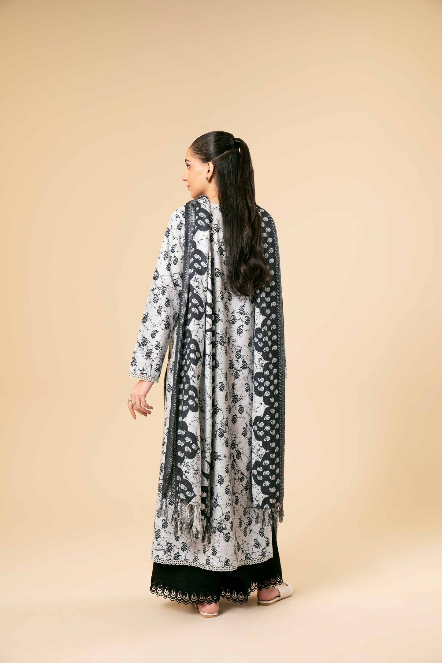 Nishaat Khaddar Three Piece Suit NS-KHD-WHT05