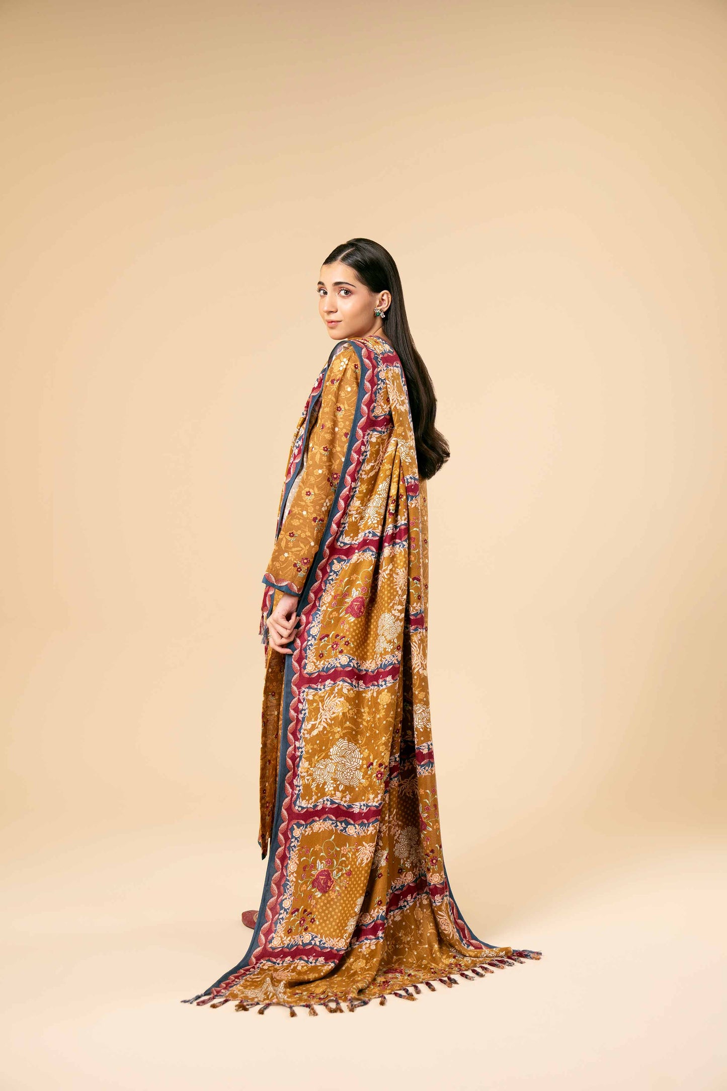Nishaat Khaddar Three Piece Suit NS-KHD-MST01