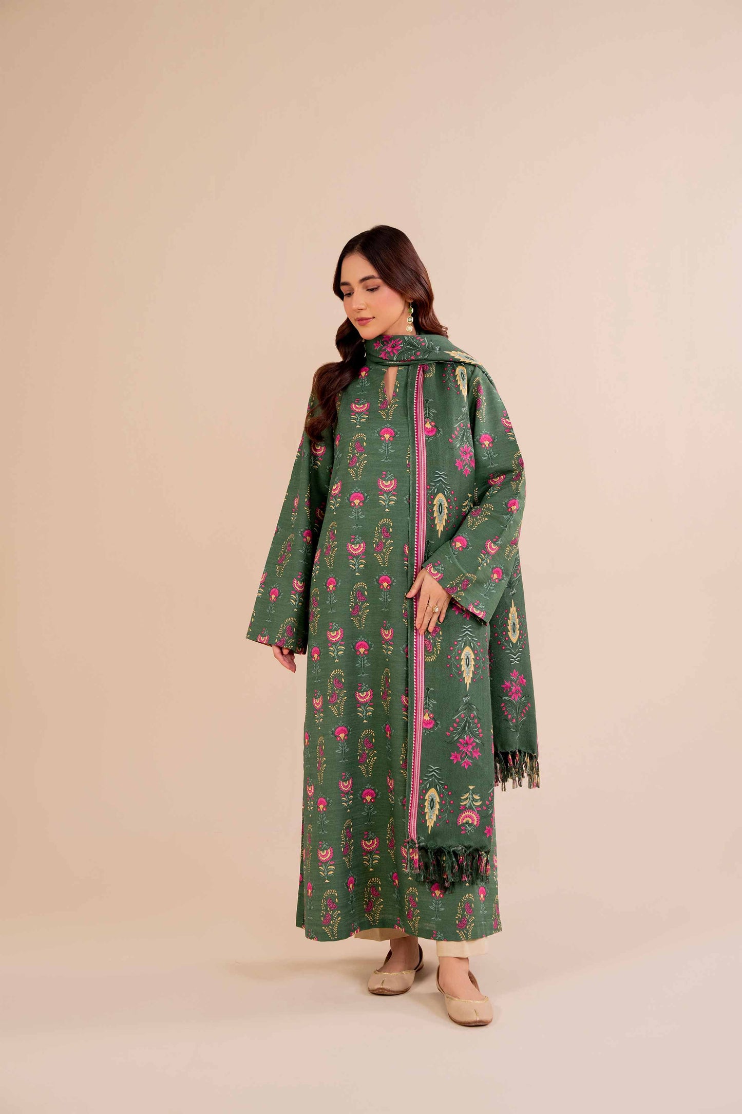 Nishaat Khaddar Three Piece Suit NS-KHD-GR04