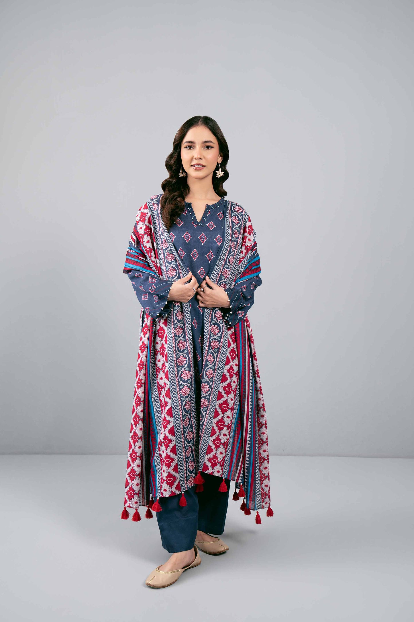 Nishaat Khaddar Three Piece Suit NS-KHD-BLU04
