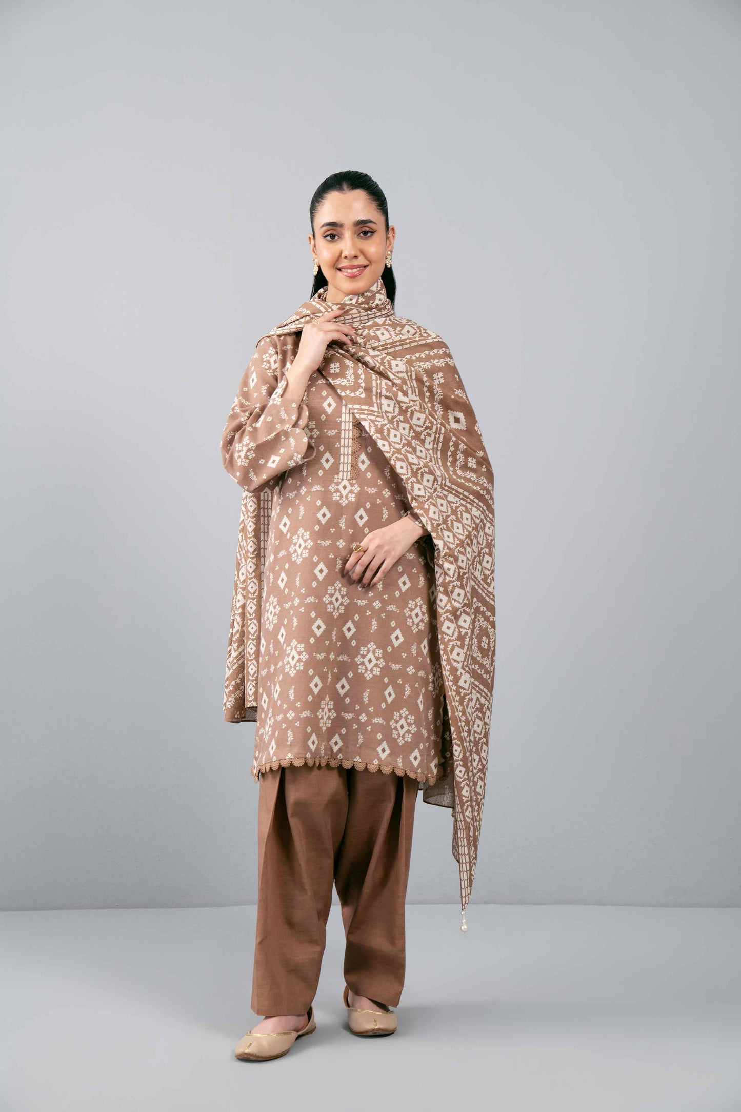 Nishaat Khaddar Three Piece Suit NS-KHD-BR02