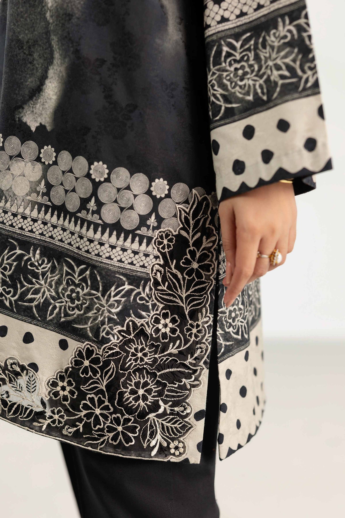 Nishat Jacquard Embroidered Cotton Three Piece Suit NS-CT-BLK01
