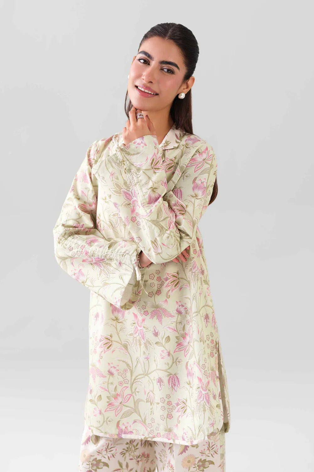 Nishat Printed Lawn Three Piece Suit NS-LWN-WHT03