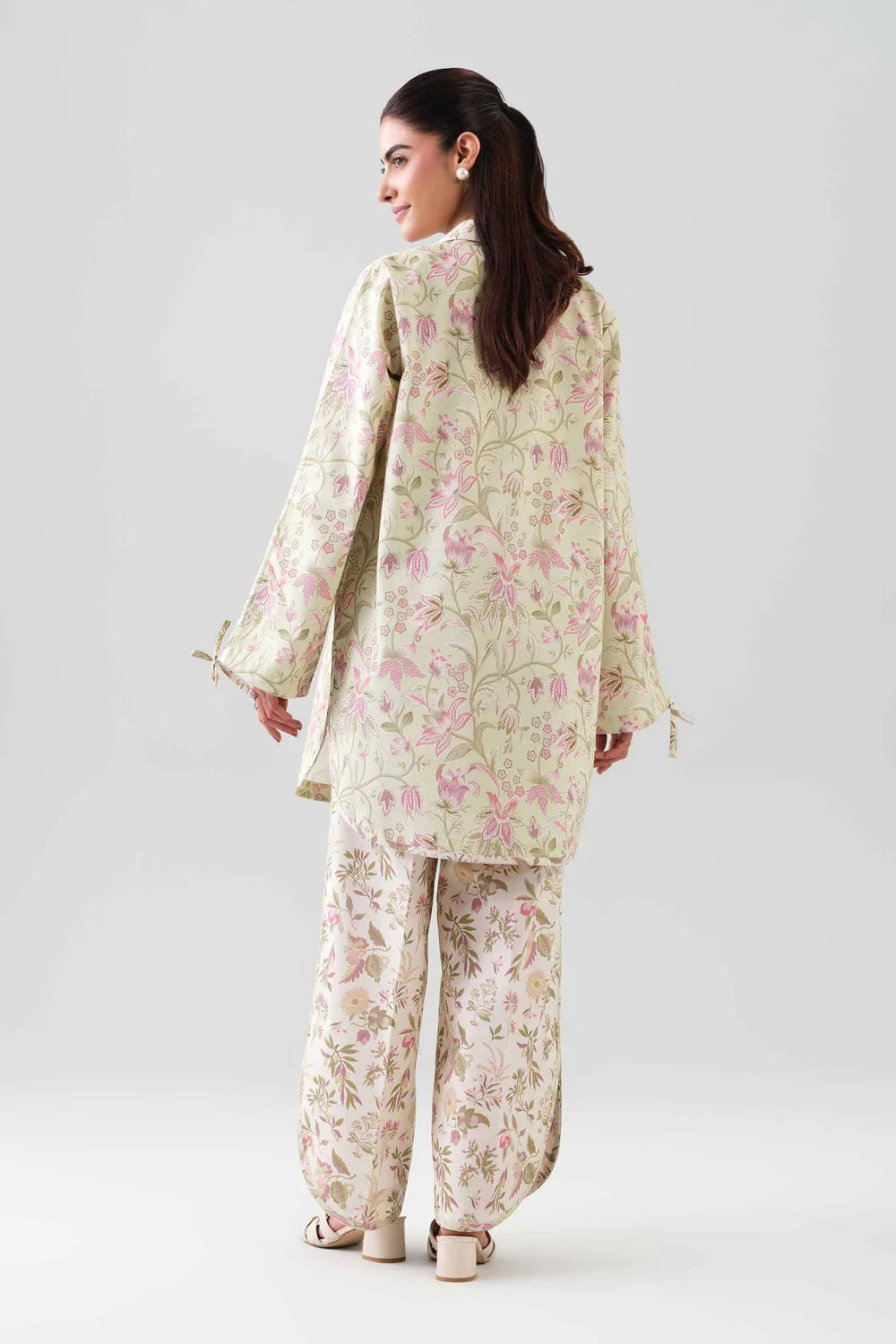 Nishat Printed Lawn Three Piece Suit NS-LWN-WHT03