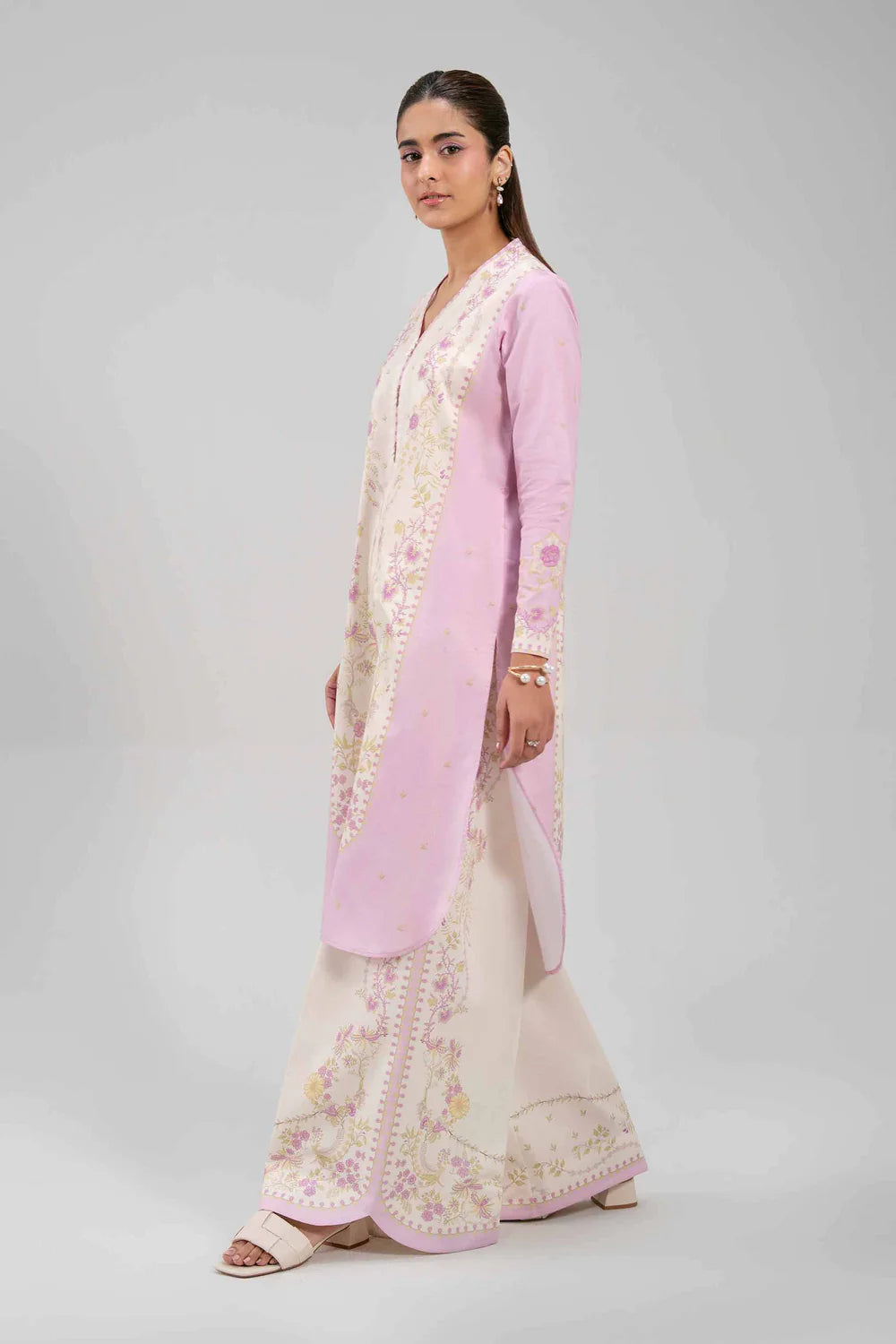 Nishaat Lawn Three Piece Suit NS-LWN-PNK02