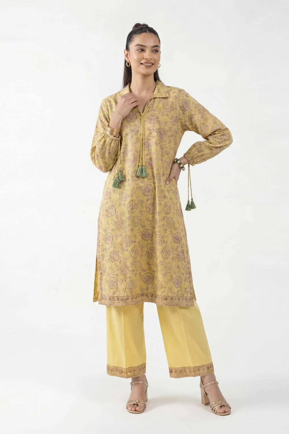 Nishat Printed Lawn Three Piece Suit NS-LWN-YL02