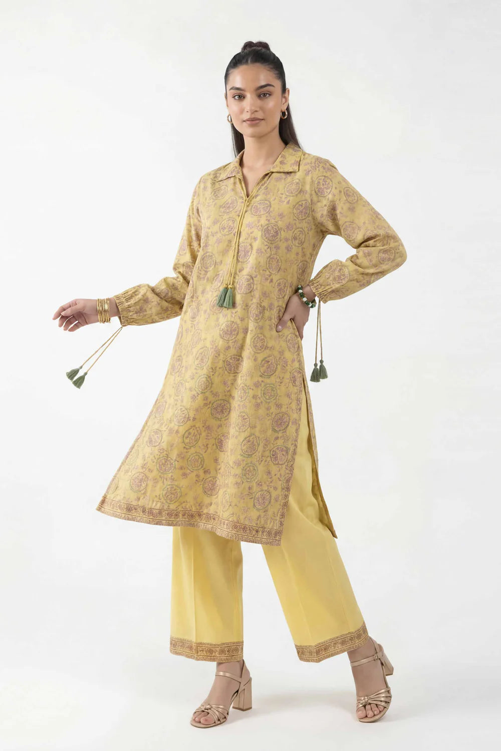 Nishat Printed Lawn Three Piece Suit NS-LWN-YL02