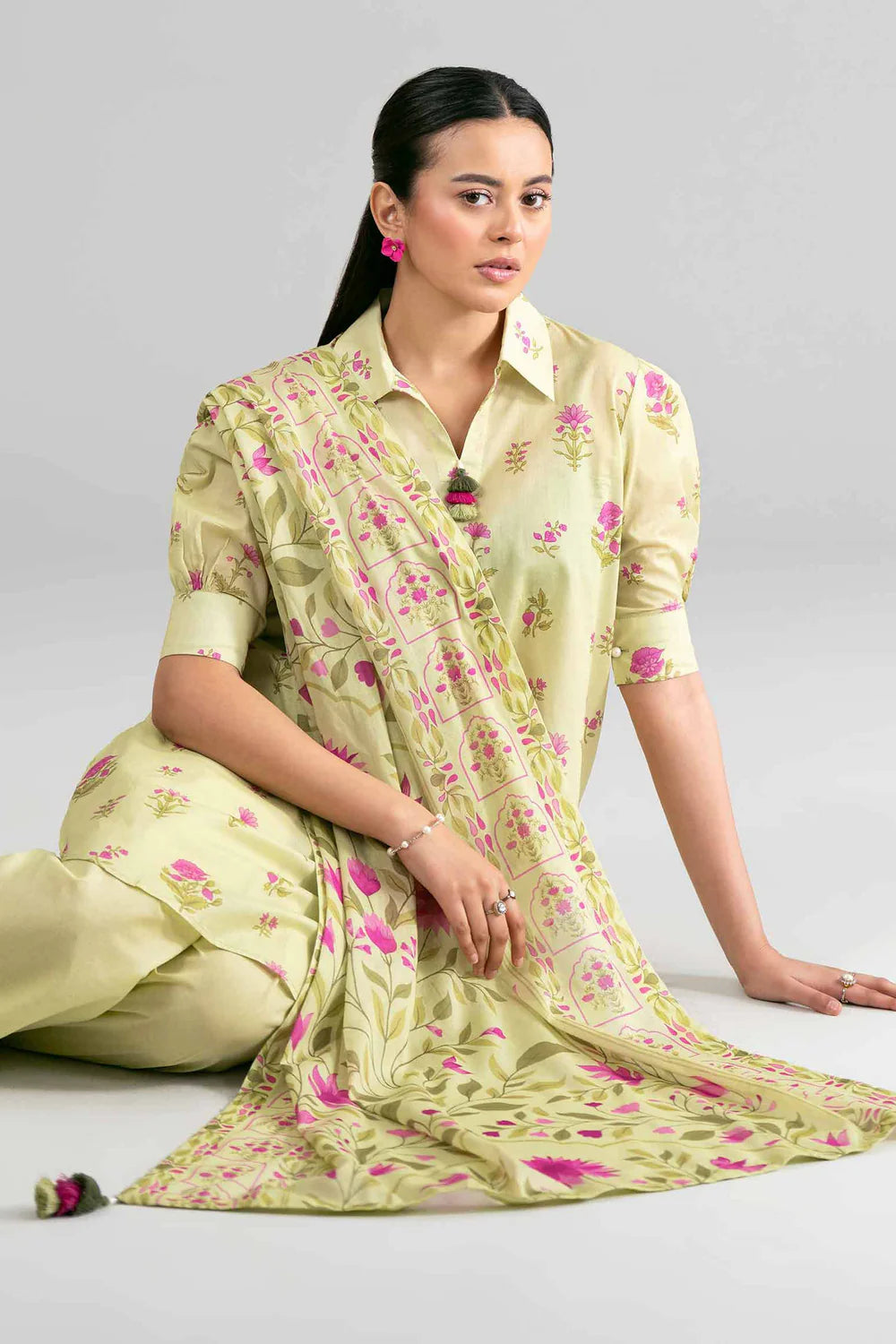 Nishat Printed Lawn Three Piece Suit NS-LWN-YL01