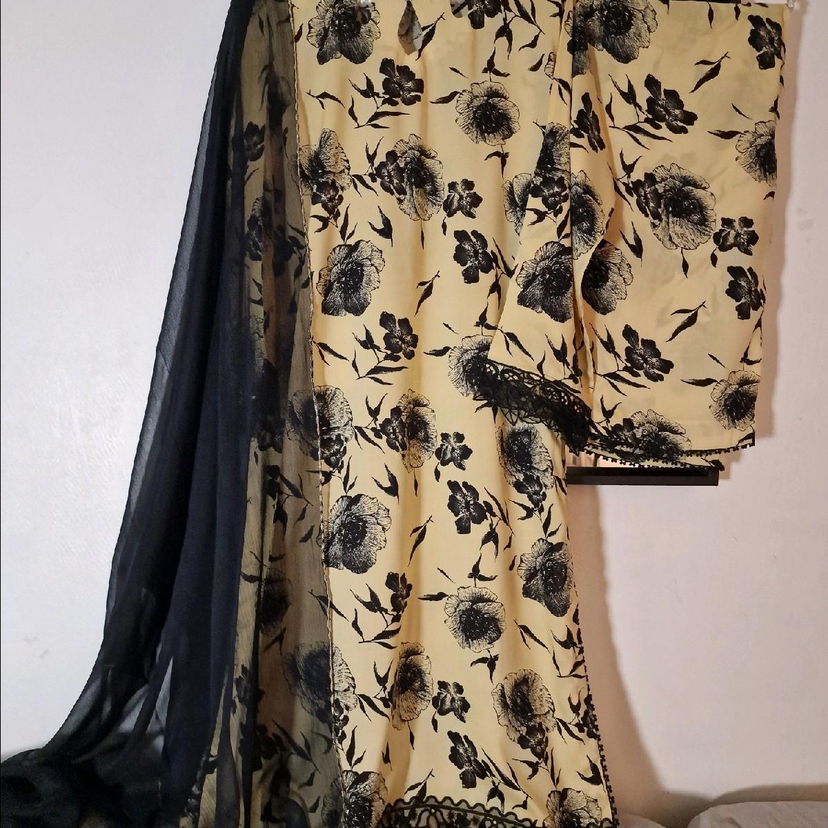 Uznau linen pakistani trouser kameez dupatta floral printed