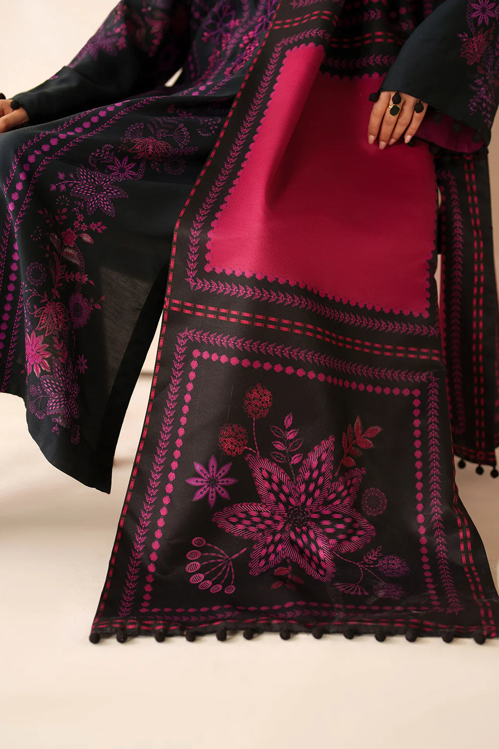 Baroque Embroidered Viscose Linen Three Piece Suit BR-VC-PNK03