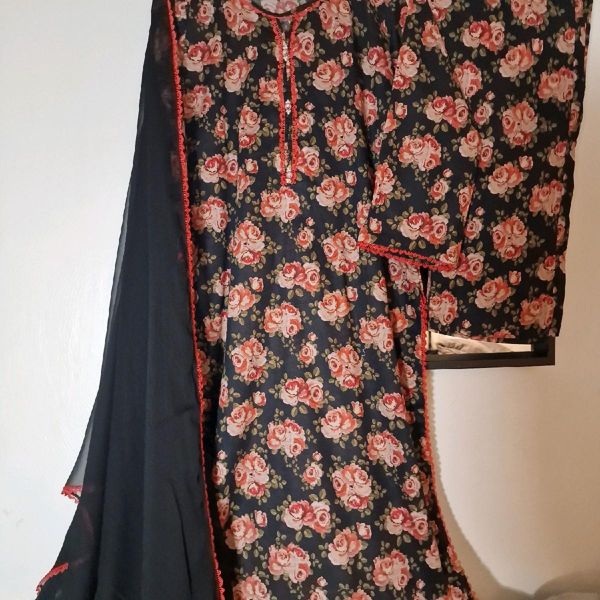 Uznau lawn printed summer outfit Pakistani trouser kameez dupatta traditional Clothing