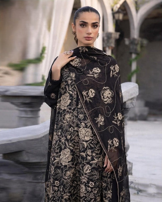 Uznau Embroidered Lawn Three Piece Suit UZ-LWN-BLK032