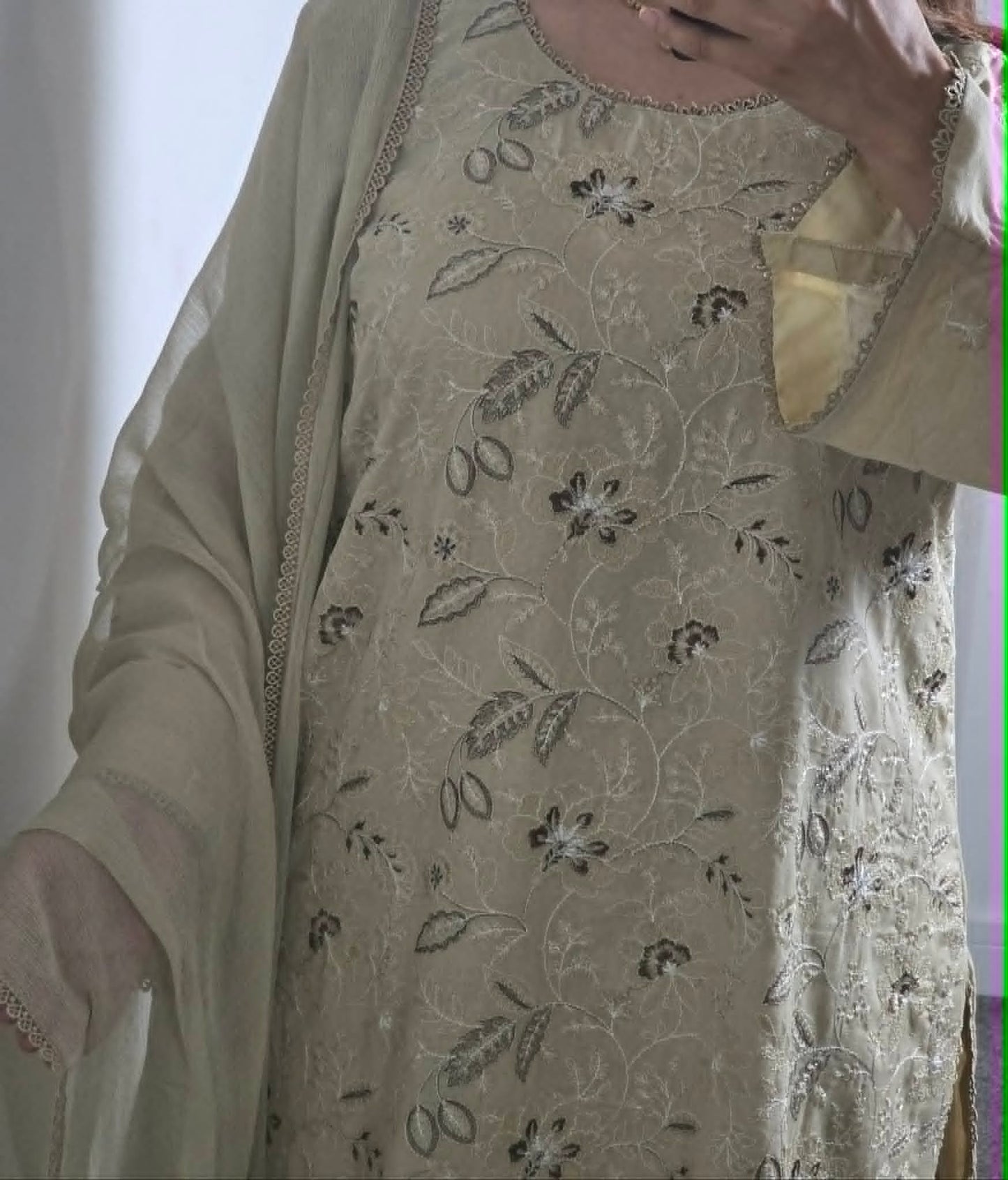 Uznau Embroidered Three Piece Suit UZ-LWN-BG02