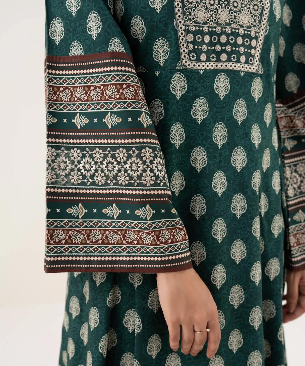 Sapphire Embroidered Linen Three Piece Suit SP-LNN-GR07