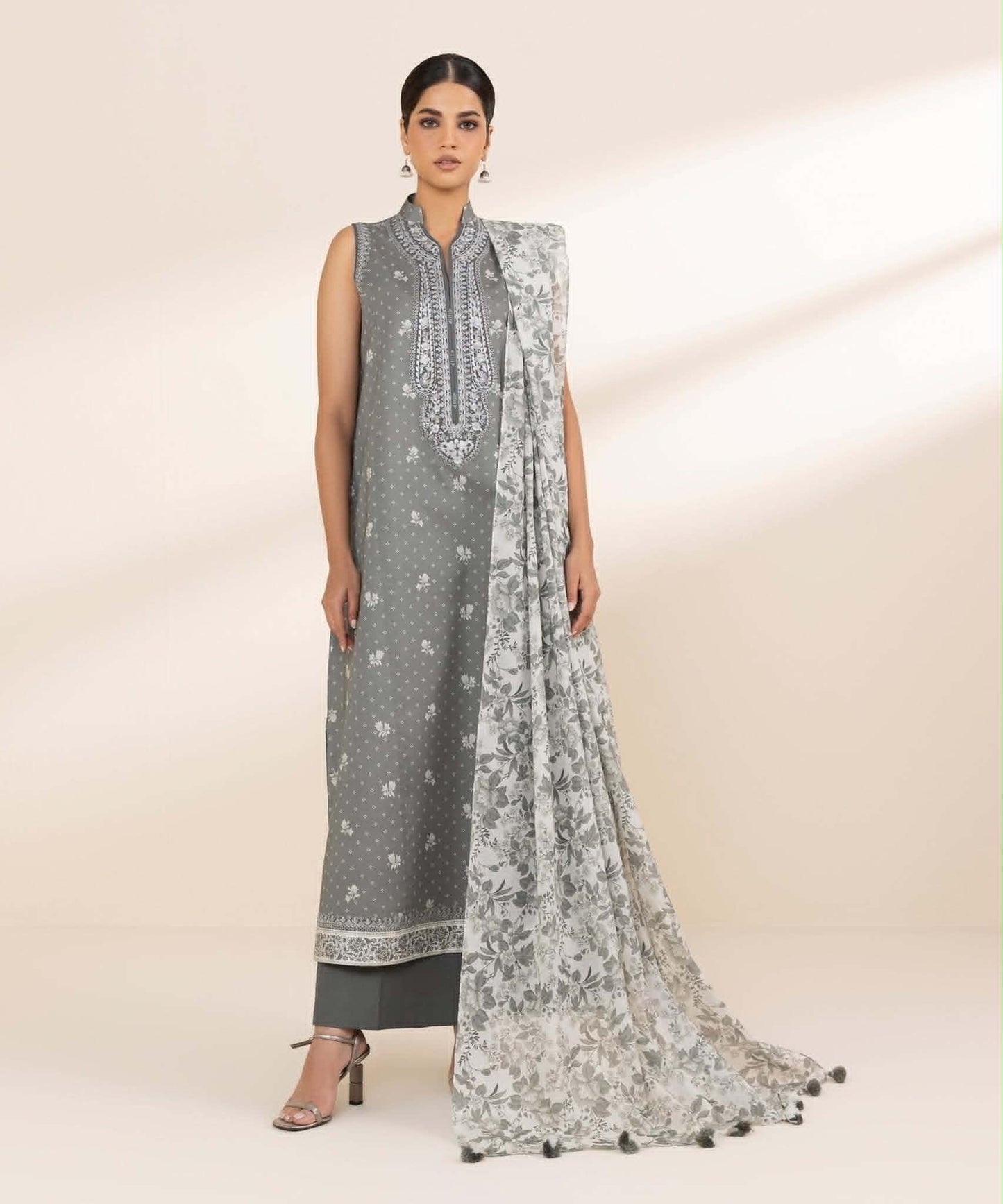Sapphire Embroidered Lawn Three Piece Suit SP-LWN-GRY09