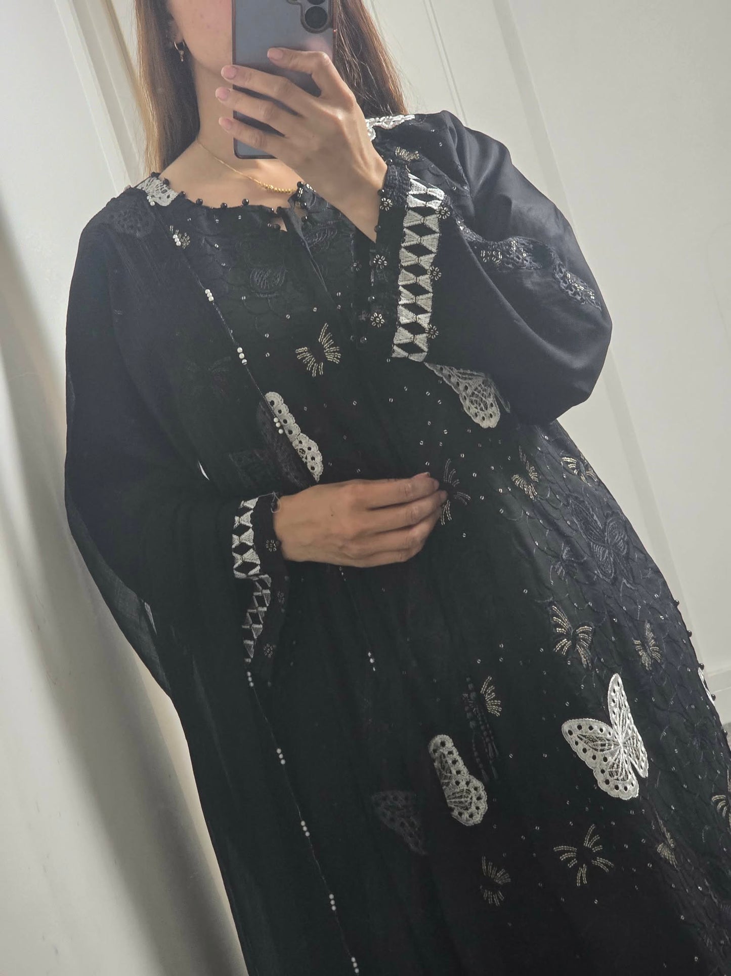 Uznau Embroidered Lawn Three Piece Suit UZ-LWN-BLK033