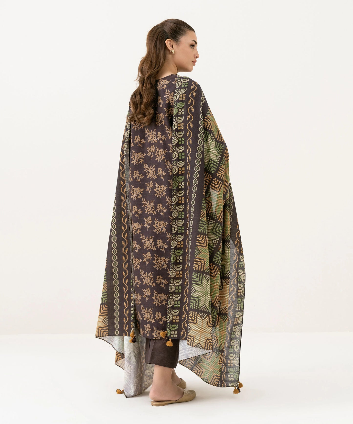 Sapphire Khaddar Three Piece Suit SP-KHD-BR06