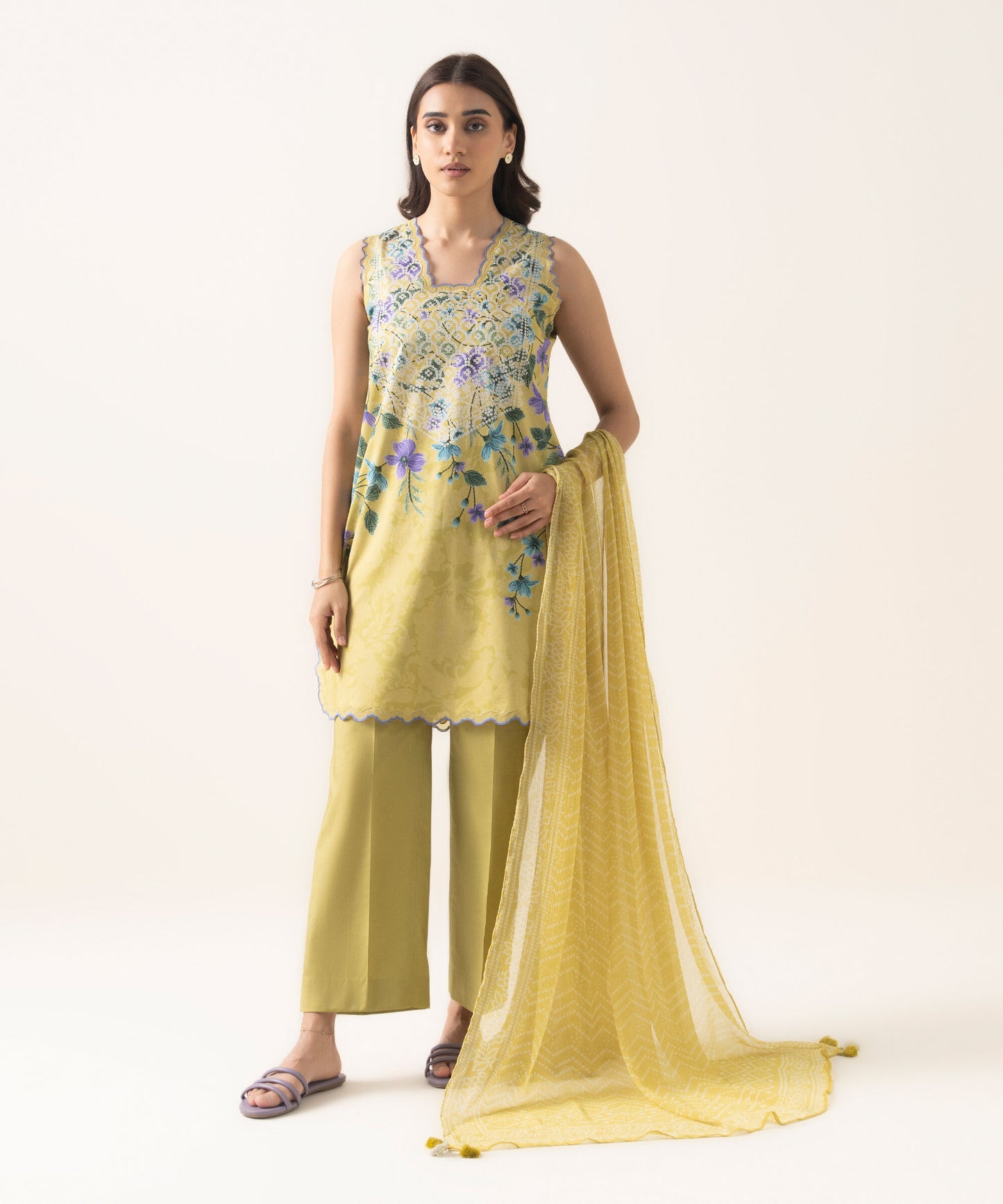 Sapphire Printed Lawn Three Piece Suit SP-LWN-YL08