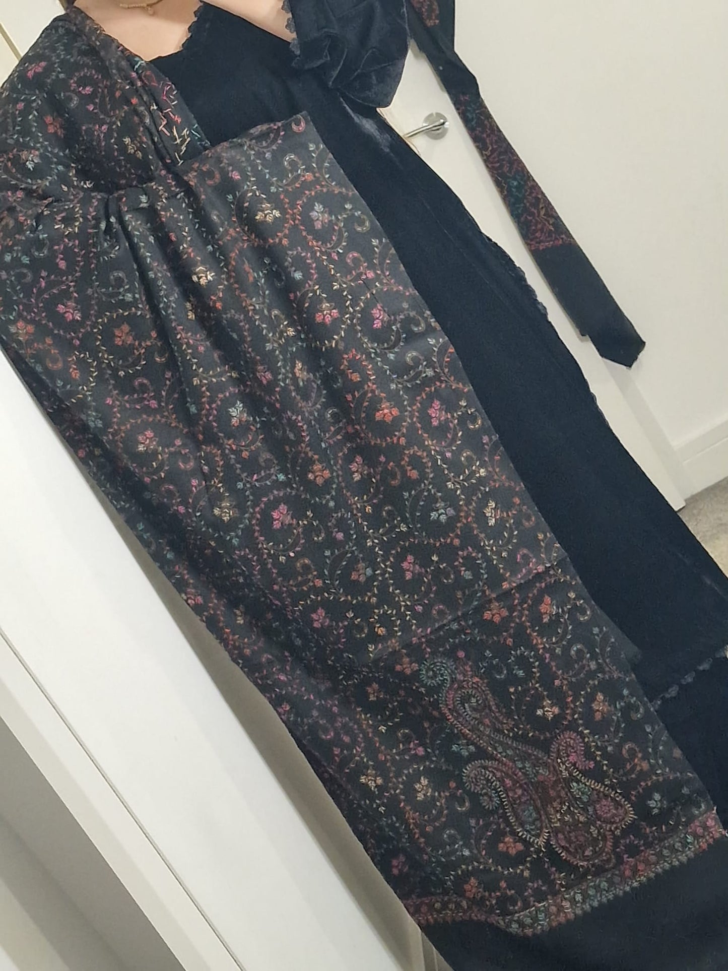 Pahmina Embroidered Wool Shawl SHAWL-BLK02