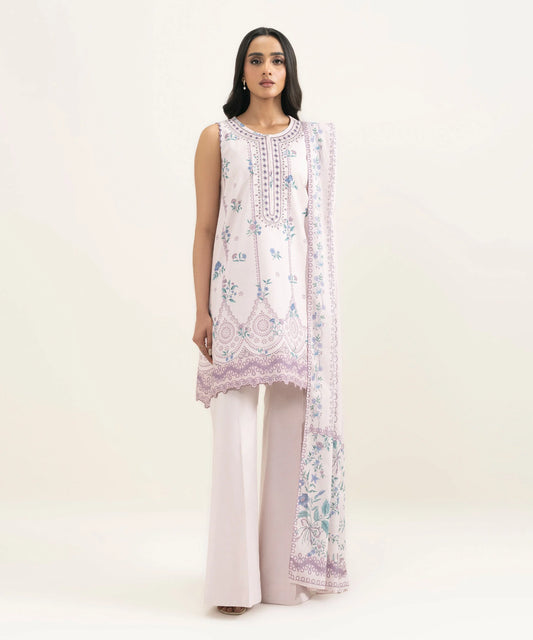 Sapphire Embroidered Lawn Three Piece Suit SP-LWN-PNK07