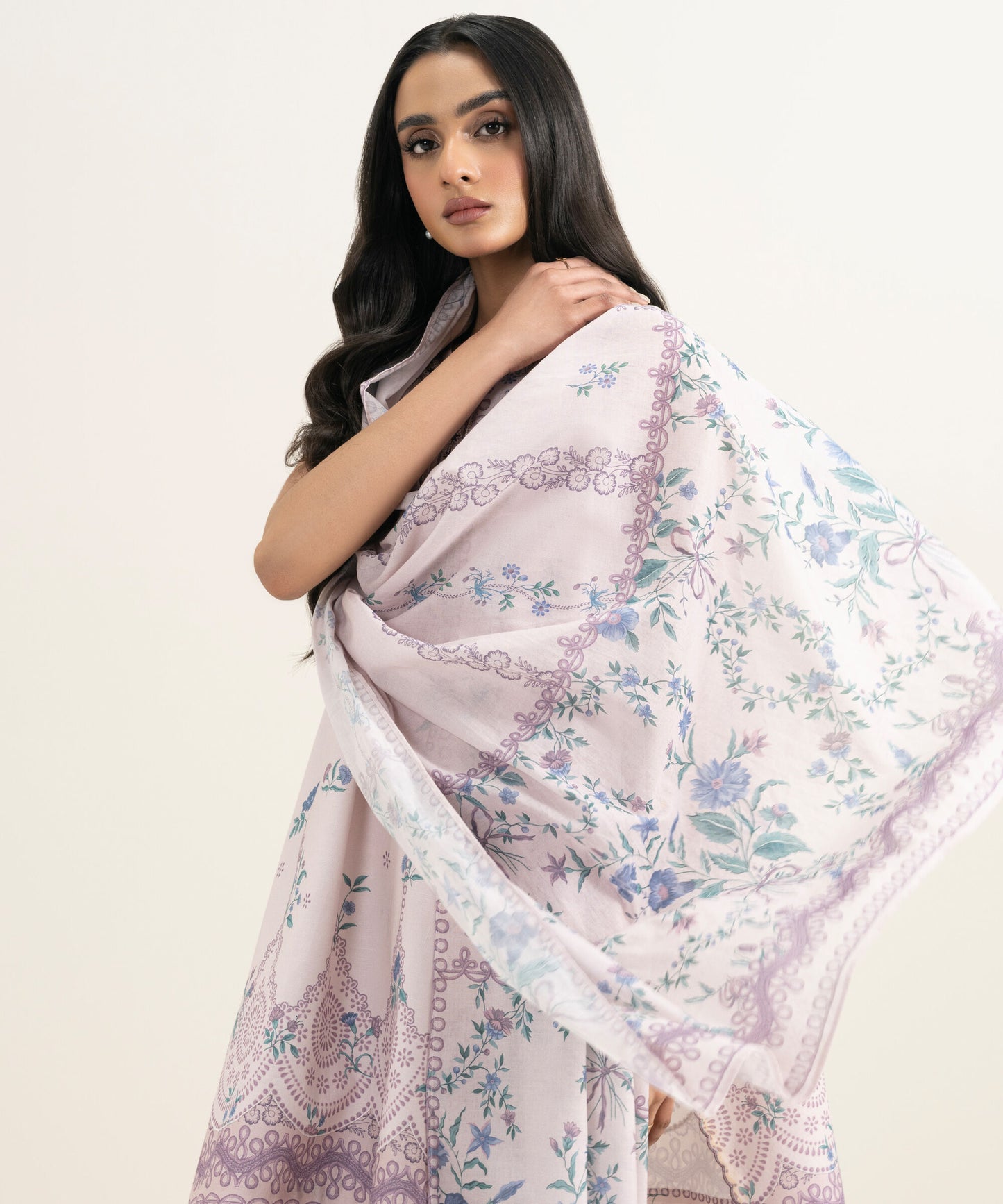 Sapphire Embroidered Lawn Three Piece Suit SP-LWN-PNK07