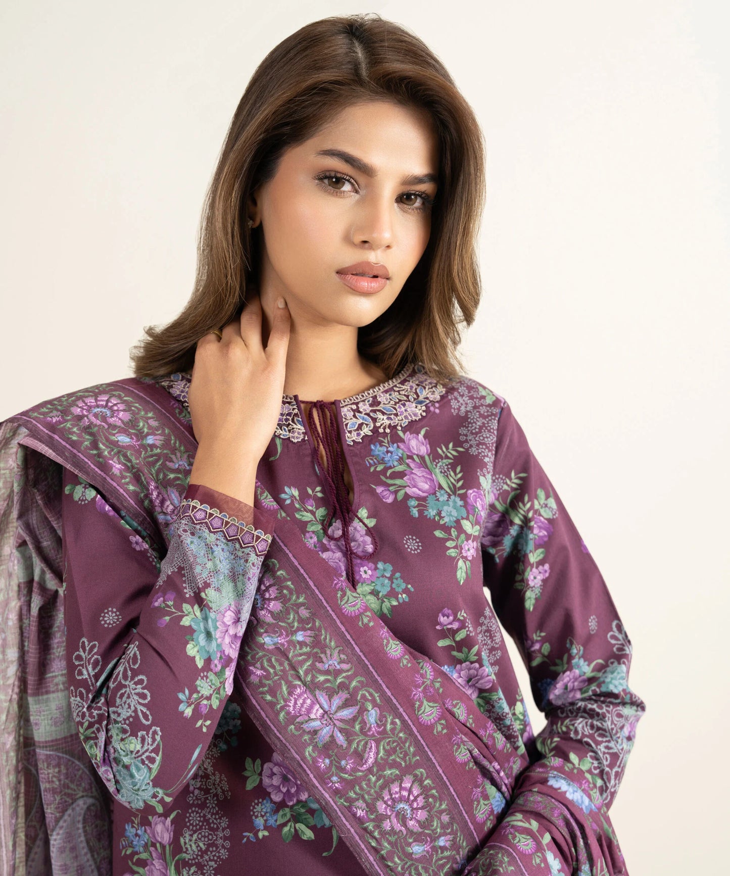 Sapphire Embroidered Lawn Three Piece Suit SP-LWN-MR02