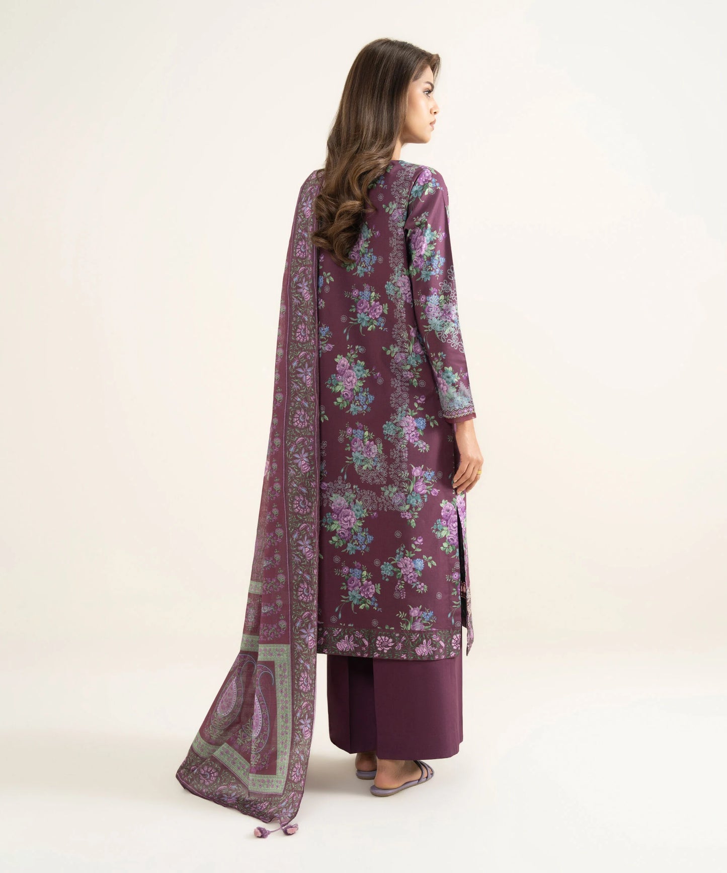 Sapphire Embroidered Lawn Three Piece Suit SP-LWN-MR02