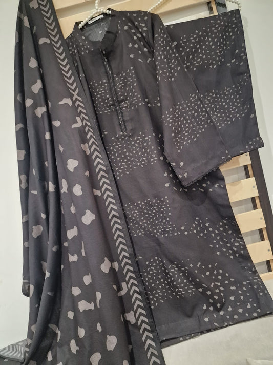 Uznau Dhanak Three Piece Suit UZ-DH-BLK01