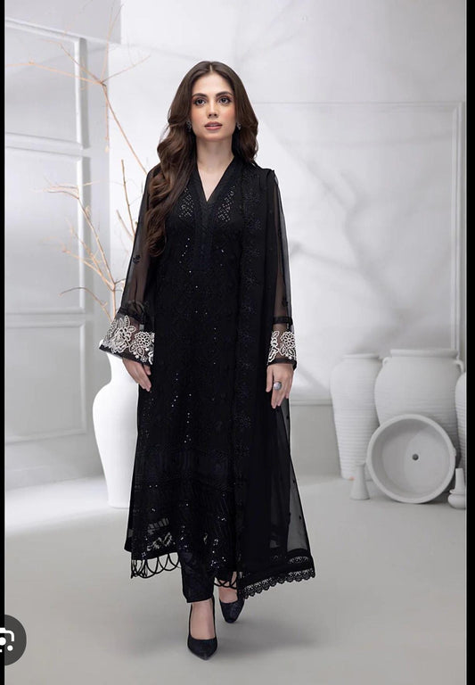 Uznau Black Chiffon Three Piece Suit