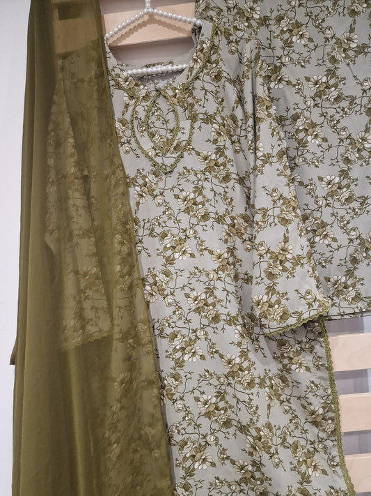 Uznau Linen Three Piece Suit UZ-LNN-GR011