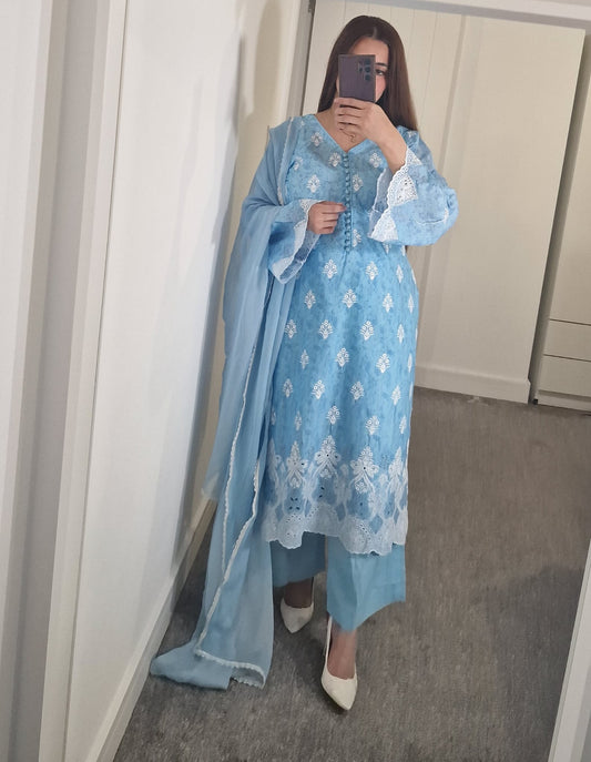 Uznau Embroided lawn Three Piece Summer Suit UZ-LWN-BLU05