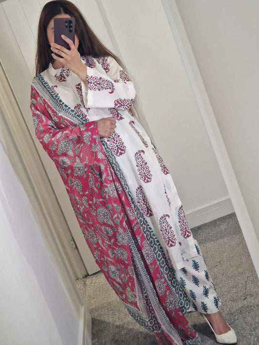 Uznau Lawn three Piece Suit With Chifoon Dupatta UZ-LWN WHT02