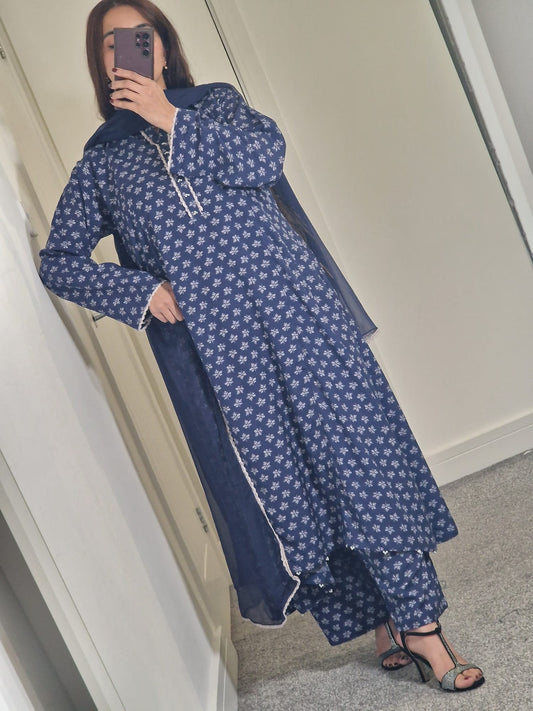 Uznau Linen Three Piece Suit UZ-LNN-BLU017