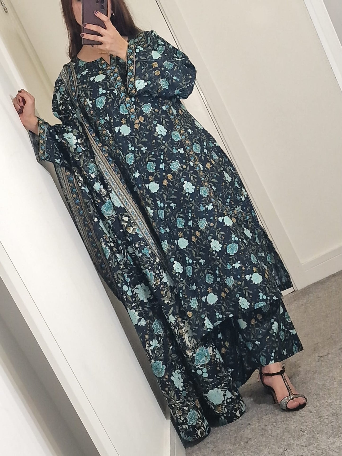 Uznau Khaddar Three Piece Suit UZ-KHD-GR08