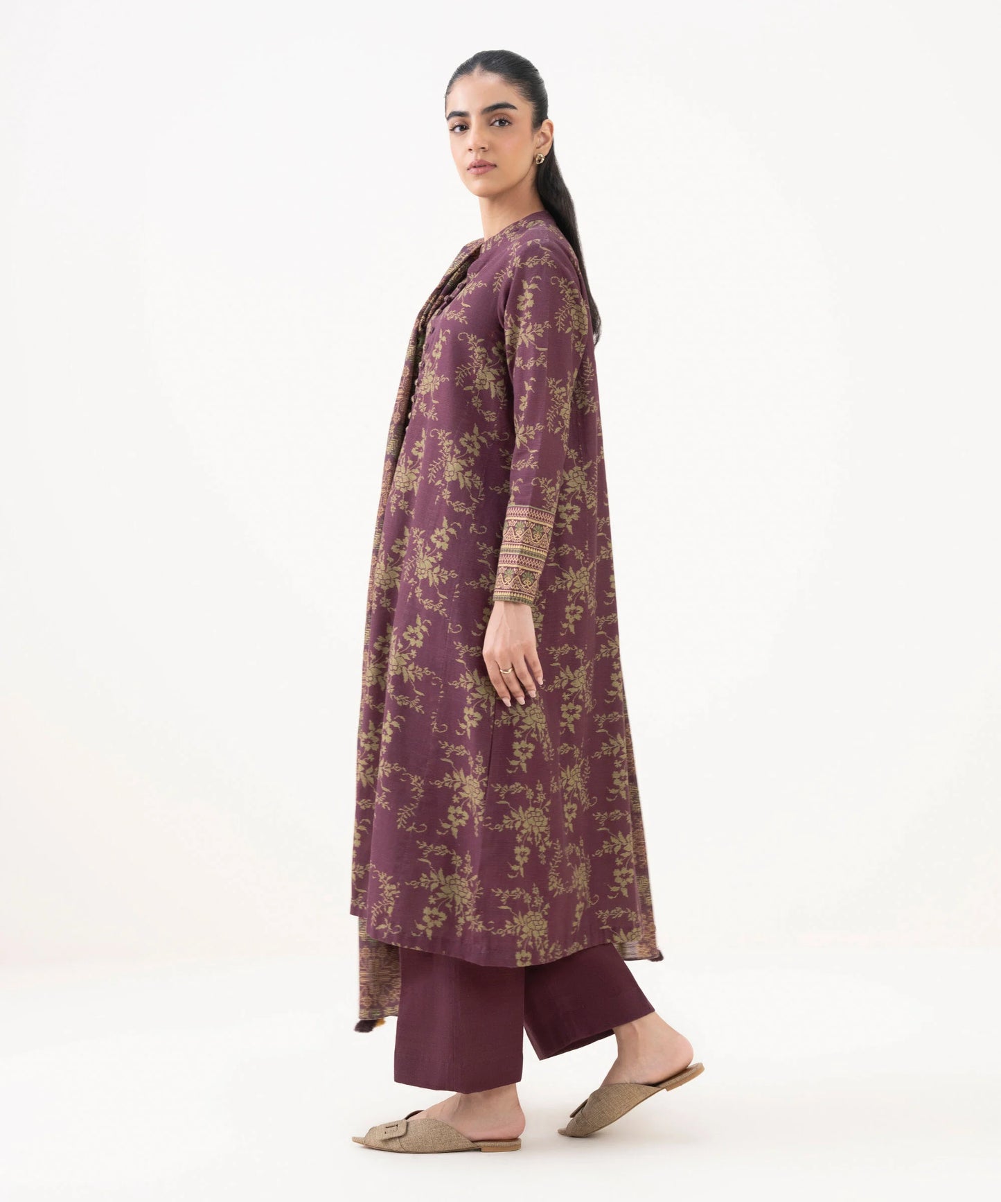 Sapphire Khaddar Three Piece Suit SP-KHD-RD02