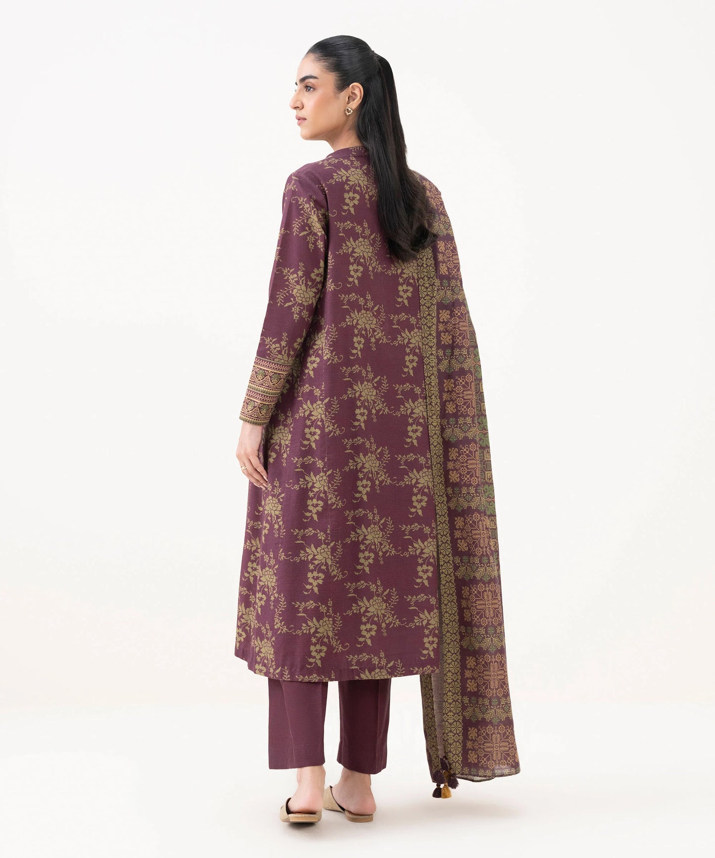 Sapphire Khaddar Three Piece Suit SP-KHD-RD02