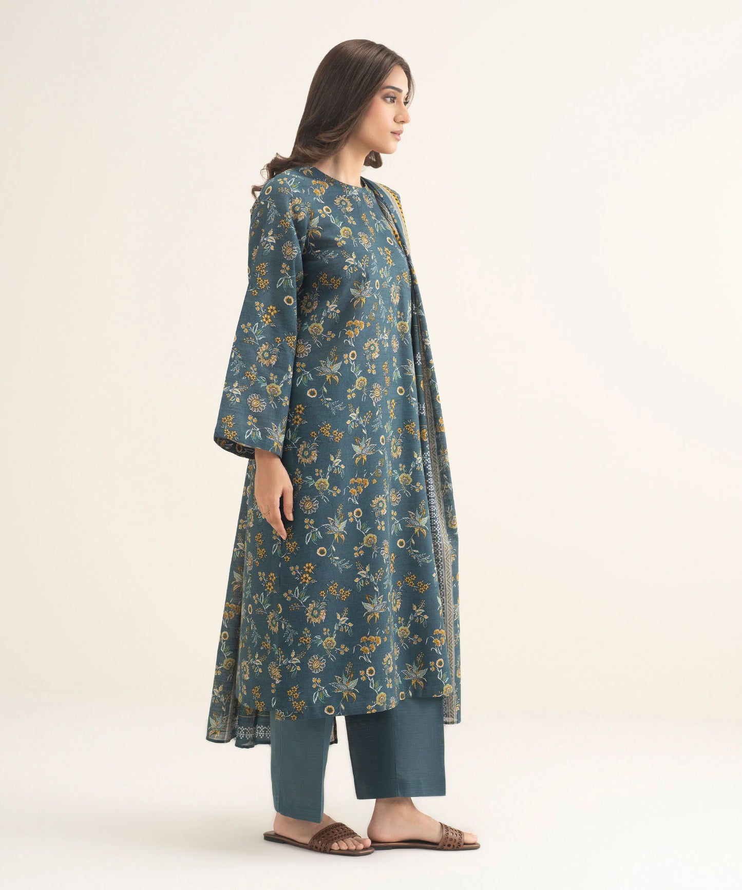 Sapphire Khaddar Three Piece Suit SP-KHD-GR08