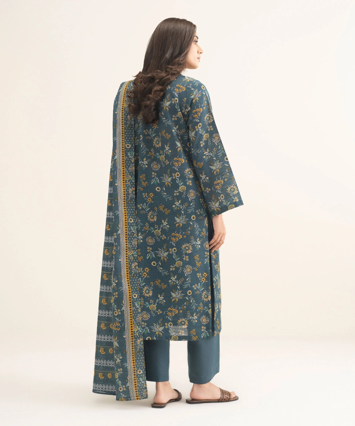 Sapphire Khaddar Three Piece Suit SP-KHD-GR08