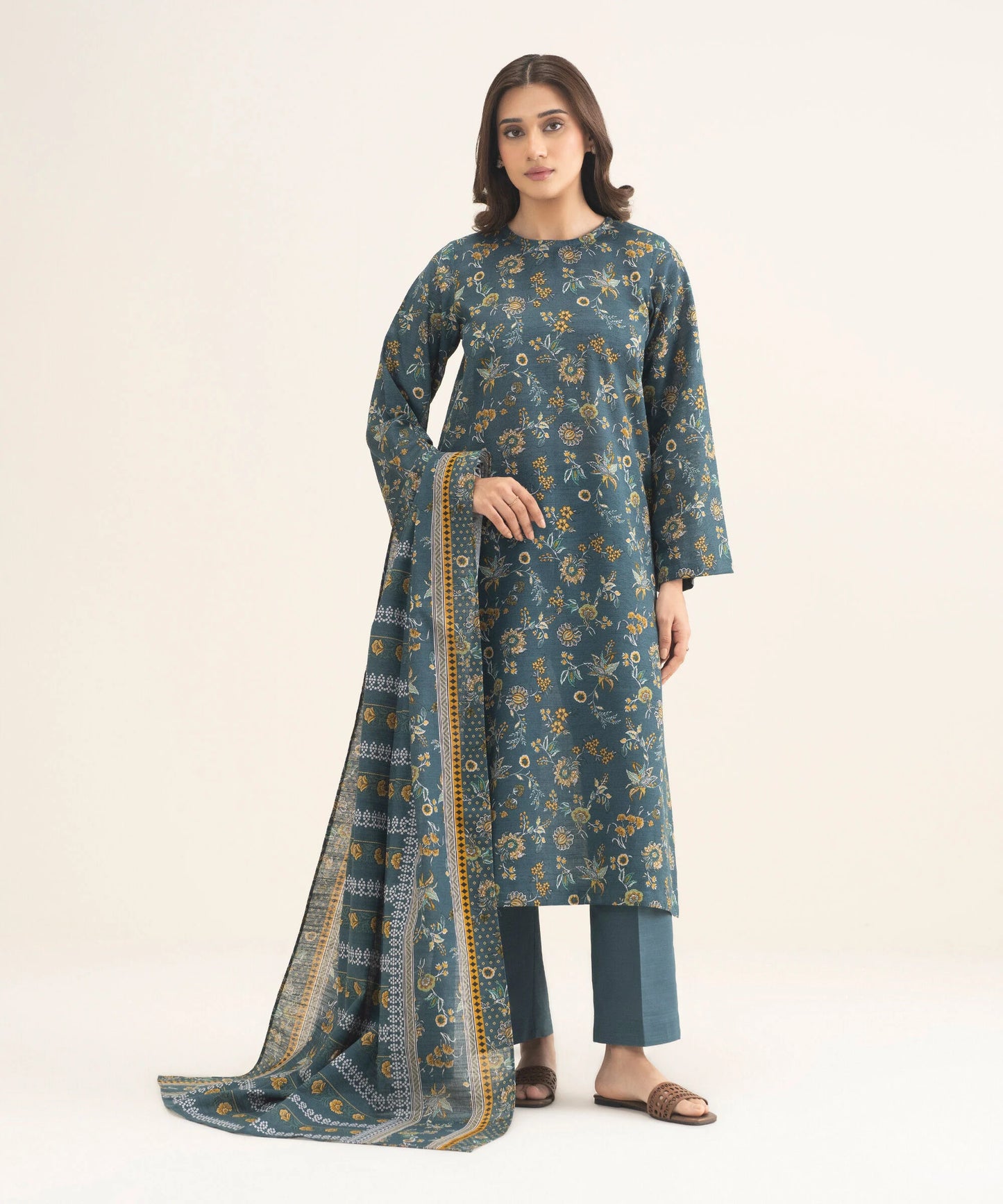 Sapphire Khaddar Three Piece Suit SP-KHD-GR08