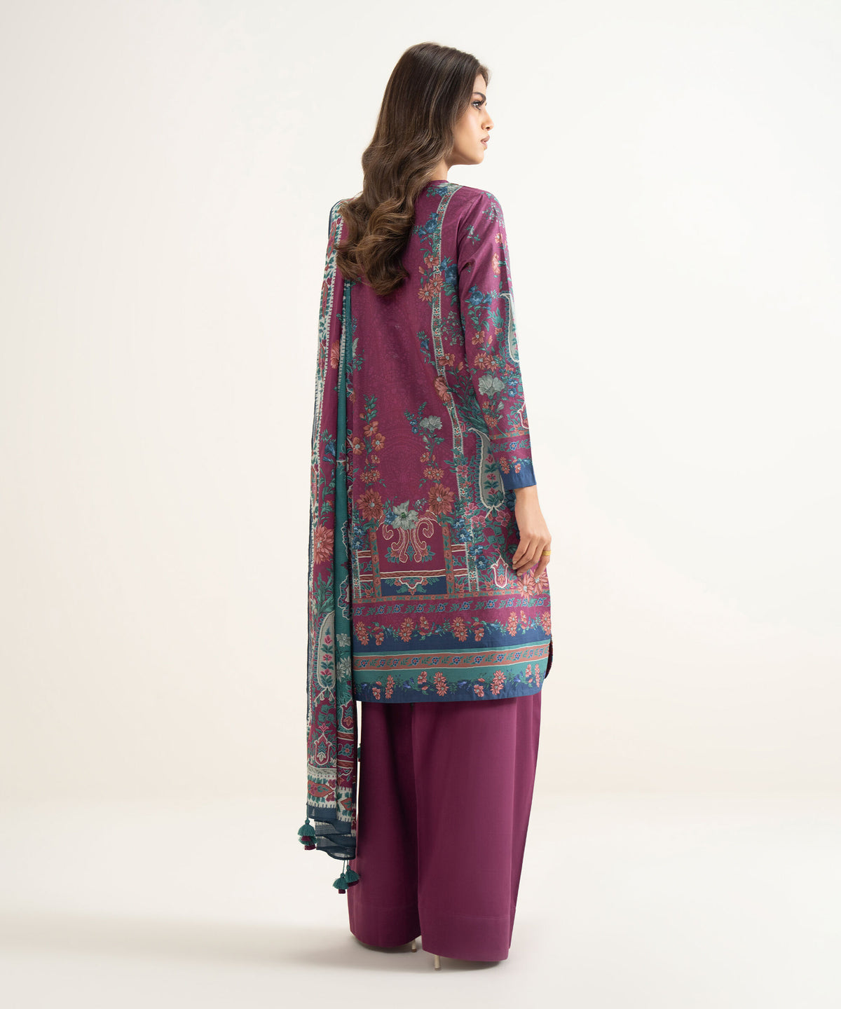 Sapphire Embroidered Lawn Three Piece Suit SP-LWN-MR04