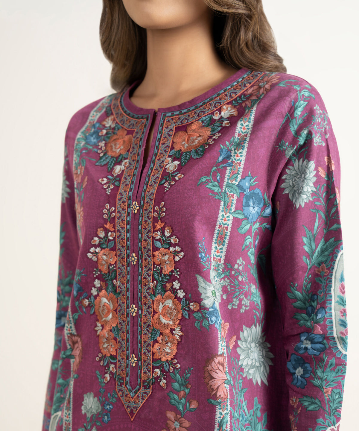 Sapphire Embroidered Lawn Three Piece Suit SP-LWN-MR04