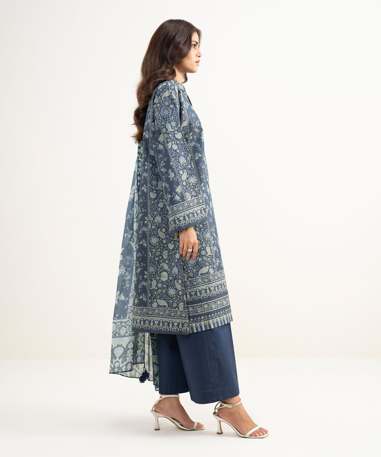 Sapphire Printeded Lawn Three Piece Suit SP-LWN-BLU020