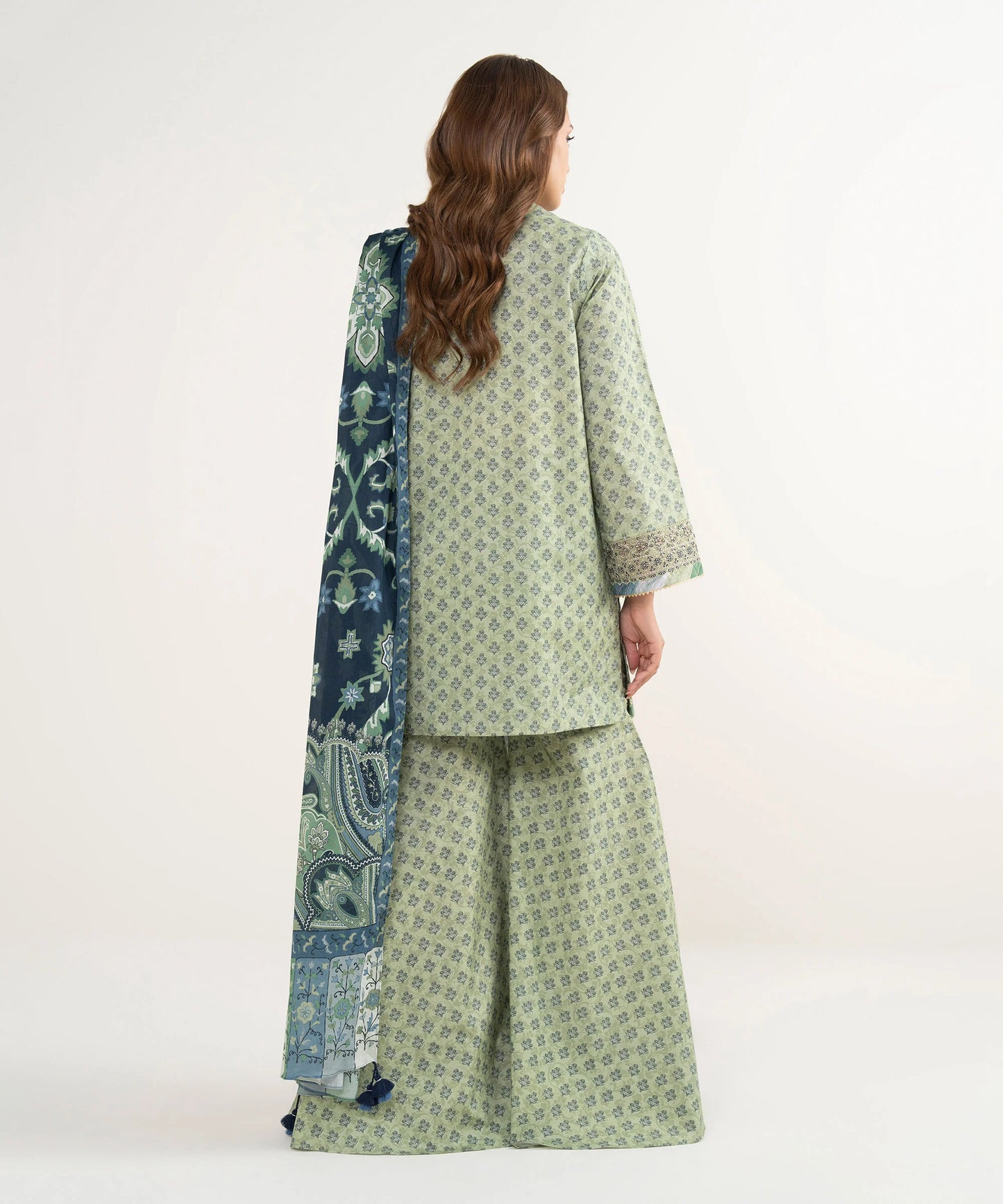 Sapphire Embroidered Lawn Three Piece Suit SP-LWN-GR014
