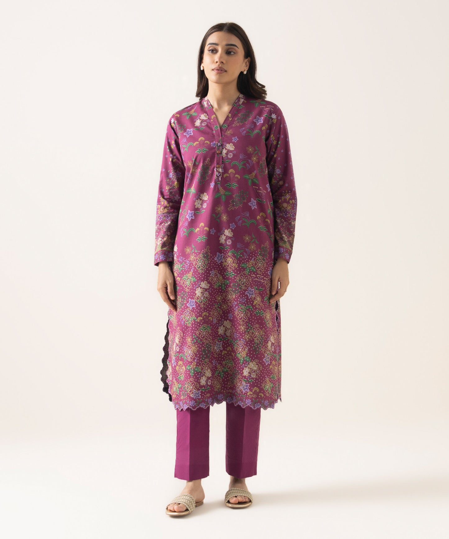 Sapphire Printed Lawn Three Piece Suit SP-LWN-PRP016