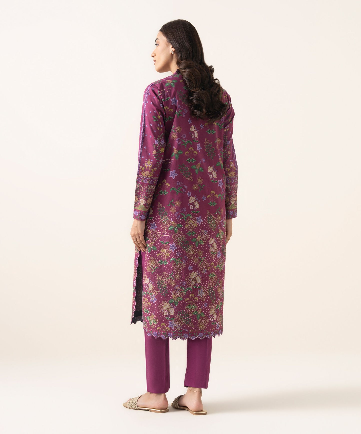 Sapphire Printed Lawn Three Piece Suit SP-LWN-PRP016