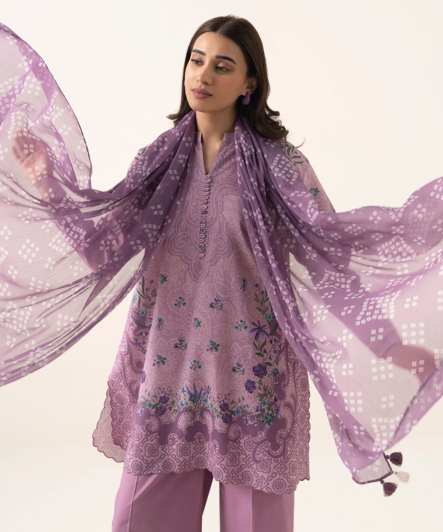 Sapphire Printed Lawn Three Piece Suit SP-LWN-PRP013